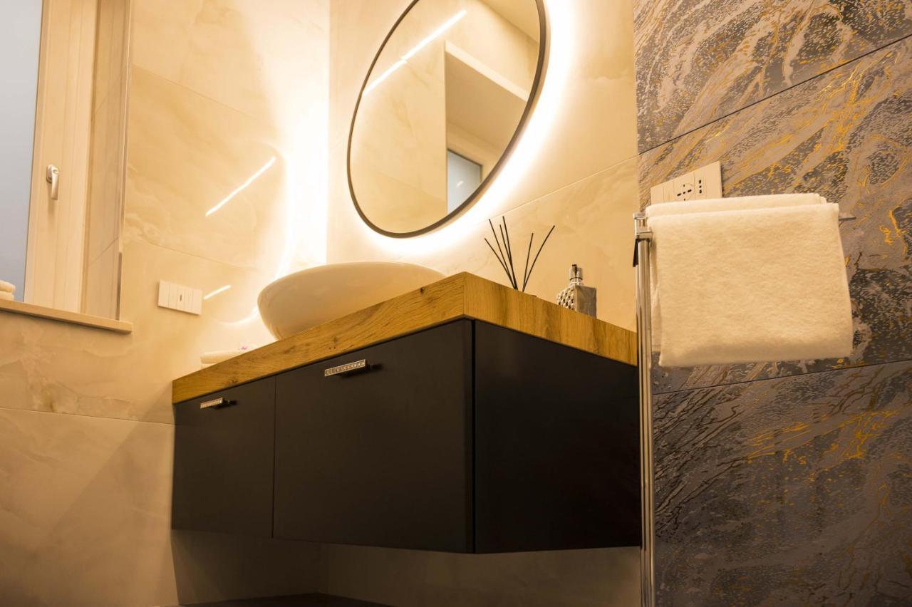 Vipverona Luxury Apartment - Royal Welcome מראה חיצוני תמונה
